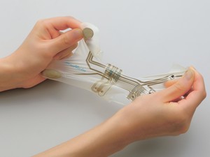 revolutionary stretchable printed_úvod WEB.jpg